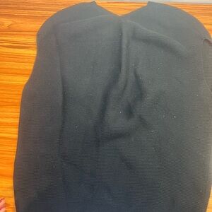 Uniqlo Black V-Neck Sweater